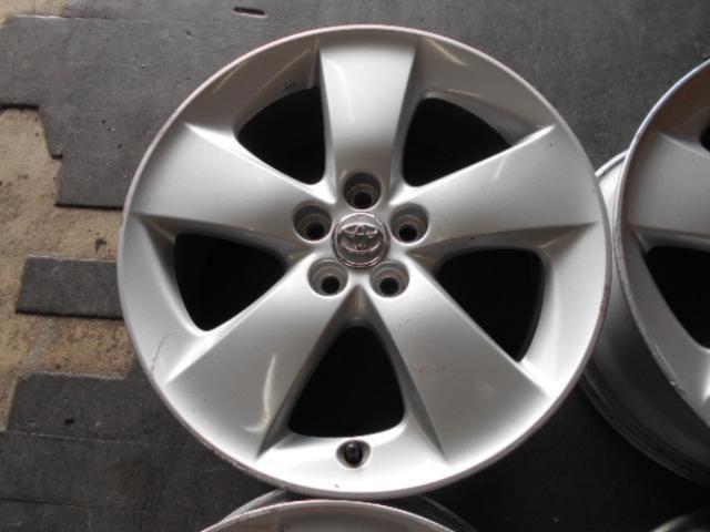 トヨタ純正 30 プリウス Sツーリング アルミホイール
