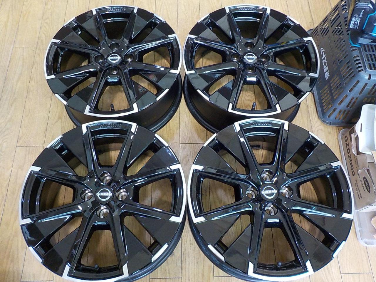 日産ノートオーラ純正17インチホイール （中古】ノートオーラ純正 17 