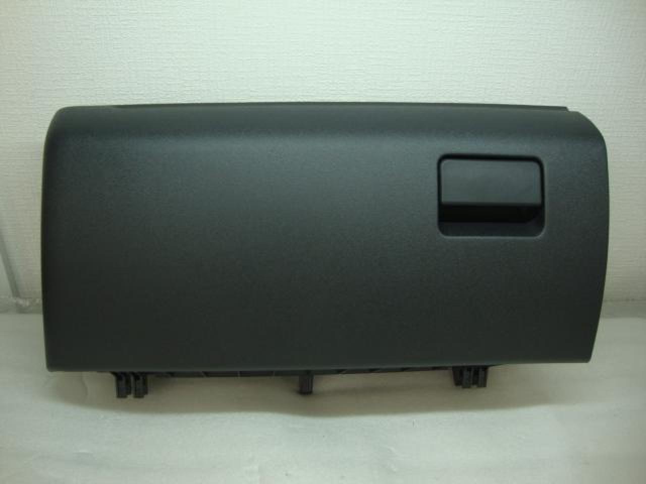 トヨタ 200系ハイエース純正グローブボックス 品番:55550-26010-B0 