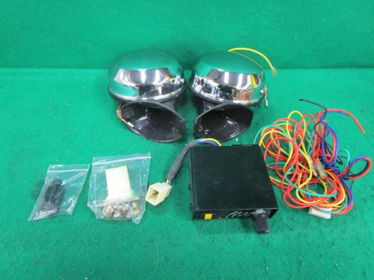 TRANSISTOR HORN HT707 12サウンド大音量カーホーン カー用品 電装系 ホーンを通販で購入する 中古カー＆バイク