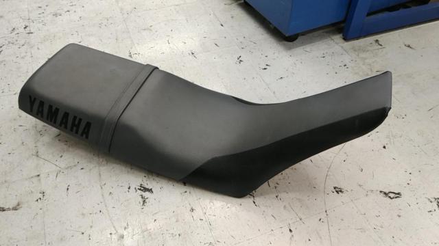 YAMAHA TW200/TW225 純正シート | バイク用品 外装 シート(二輪)を通販 