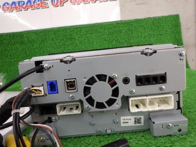 ダイハツ純正(DAIHATSU) NMZK-W69D (08545-K9126) | やや傷や汚れあり 