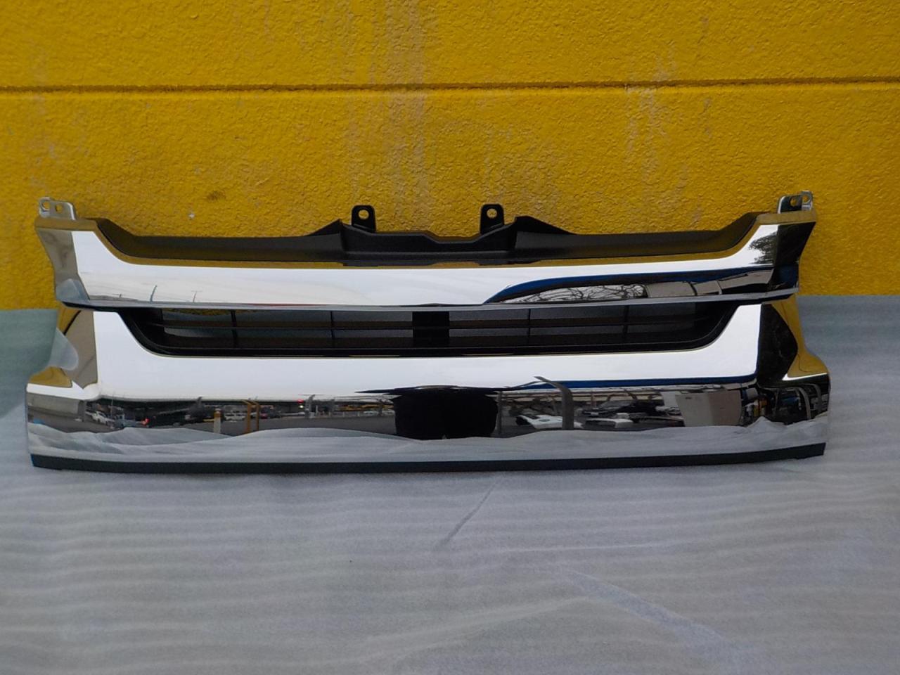 トヨタ(TOYOTA) ハイエース(200系 4型 ワイド)純正 グリル | 中古品 | アップガレージ 宇都宮店 | カー用品 ボディパーツ ...