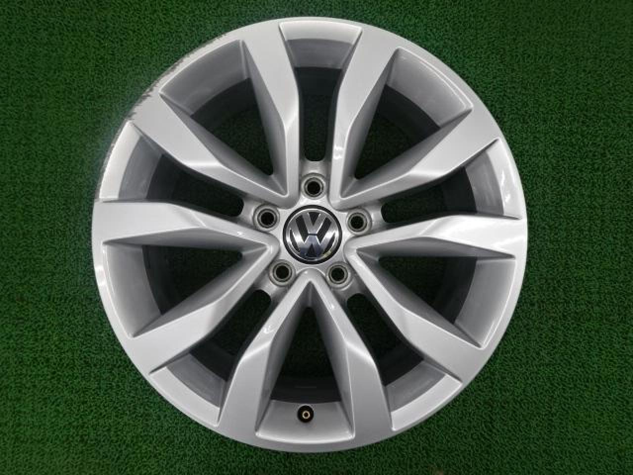 VolksWagen ザ･ビートル純正ホイール | 中古品 | アップガレージ ホイールズ千葉市原店 | カー用品 アルミホイール 17インチ ...