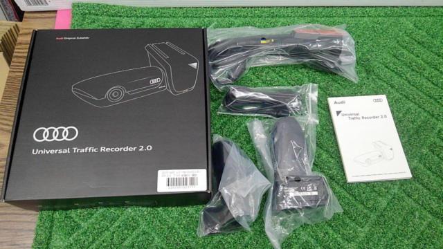 Audi UTR ユニバーサルトラフィックレコーダー 前後（Audi 純正 