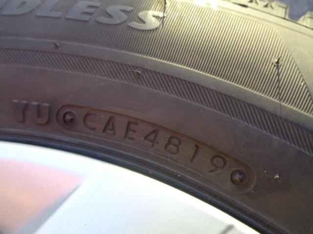 トヨタ純正(TOYOTA)  アクア純正スチールホイール  + BRIDGESTONE(ブリヂストン) BLIZZAK VRX2
