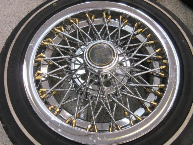ホワイトリボンスポークホイールセット195/75R14ワイヤースポーク 