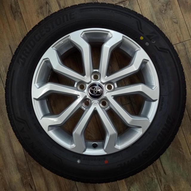 値下げしました] TOYOTA純正(17インチ)アルミホイール・タイヤ(4本 