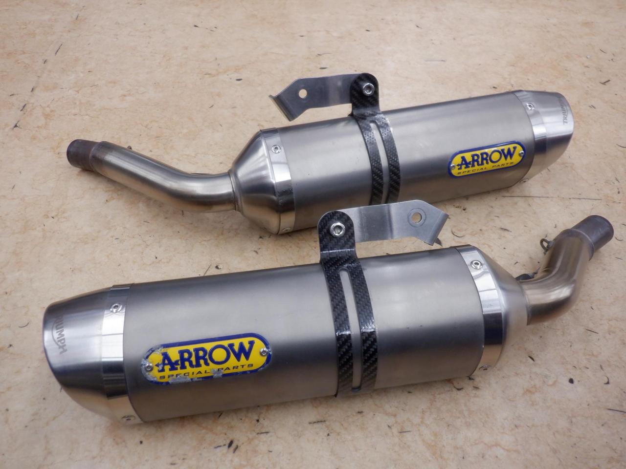 TRIUMPH(トライアンフ) 純正オプションARROW(アロー)スリップオン 