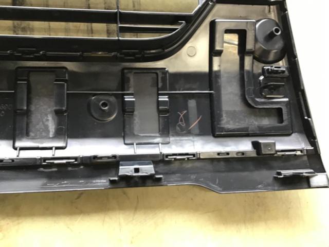 トヨタ純正(TOYOTA) [53112-26150] ハイエース(200系) 純正フロント 