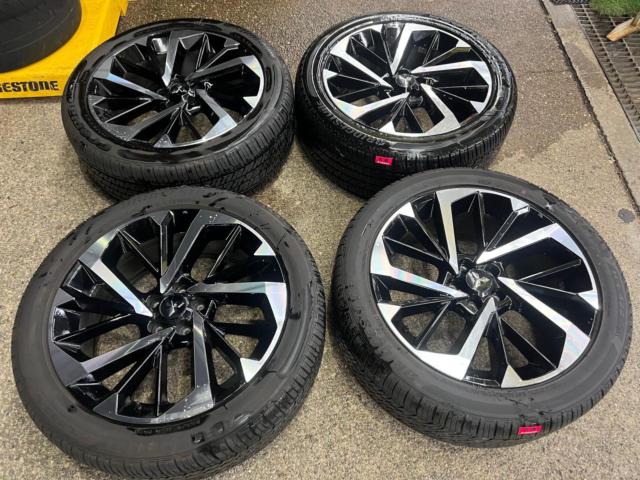 三菱(MITSUBISHI) GNOW アウトランダーPHEV 純正ホイール + 