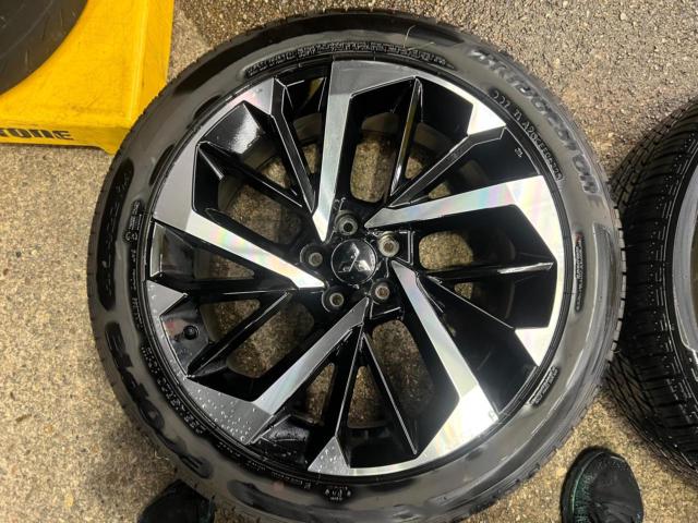 三菱(MITSUBISHI) GNOW アウトランダーPHEV 純正ホイール + 
