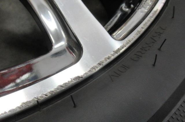 (店内)RAYS(レイズ) VERSUS(ベルサス) STRATAGIA FRUSTA クロモイブリード + HANKOOK(ハンコック)/KINGSTAR  Ventus S1 evo3 SUV