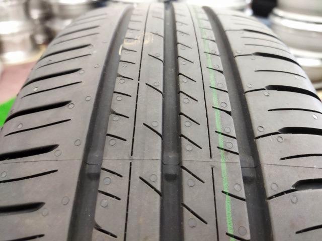 トヨタ(TOYOTA) シエンタ/10系純正オプションアルミホイール + DUNLOP 