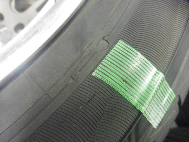 (店内)WORK(ワーク) GNOSIS(グノーシス) GS4 マットシルバー + YOKOHAMA(ヨコハマ) BluEarth AVID GT