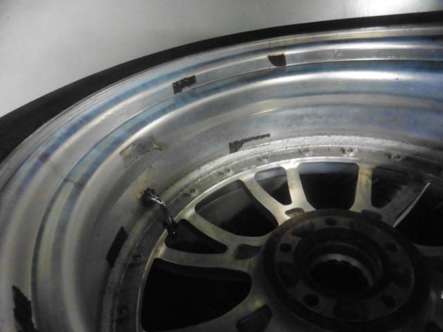 (店内)WORK(ワーク) GNOSIS(グノーシス) GS4 マットシルバー + YOKOHAMA(ヨコハマ) BluEarth AVID GT
