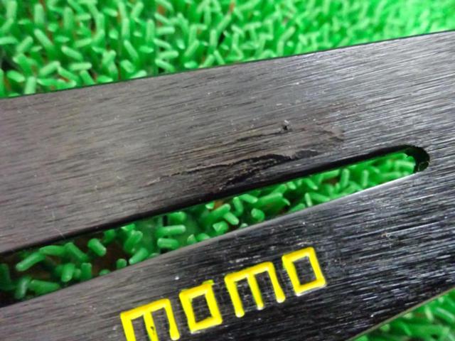 MOMO レザーステアリング 3本ブラックスポーク