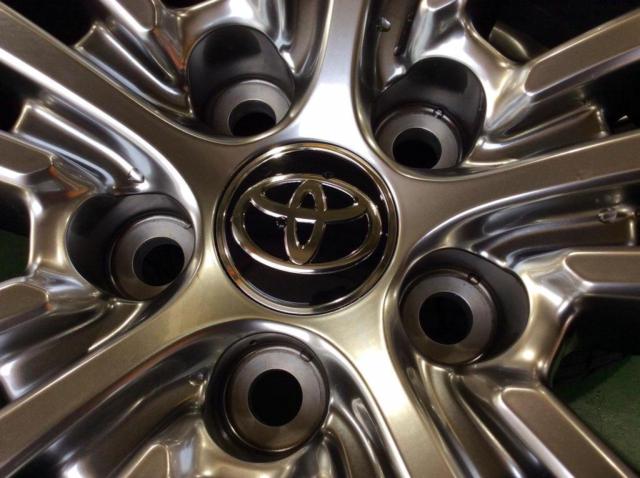 トヨタ純正(TOYOTA) 80系ハリアー Zグレード純正ホイール + GOODYEAR 