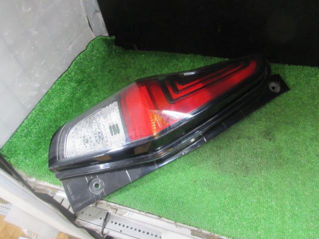 NISSAN(ニッサン) B21W/デイズハイウェイスター 純正テールレンズ 左側 