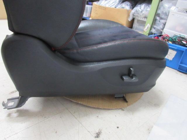 SUBARU インプレッサ WRX STI/GRB 純正シート 運転席側 (W07574 