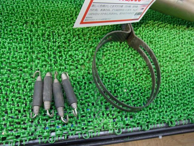 値下げしました!Z1000(2003年)より取外し AKRAPOVIC(アクラポビッチ) レーシングライン ステンレス フルエキゾースト カーボンサイレンサー *レース用