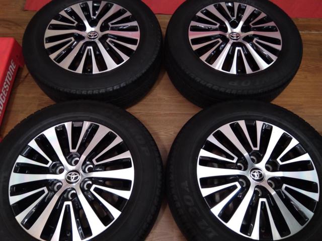 トヨタ純正 300系グランエース 純正ホイール+DUNLOP SP LT30A 235 