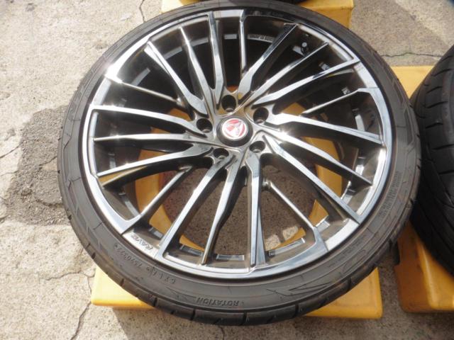 (店内)RAYS(レイズ) VERSUS(ベルサス) STRATAGIA DIAVOLA  + NITTO(ニットー) NITTO NT555 G2