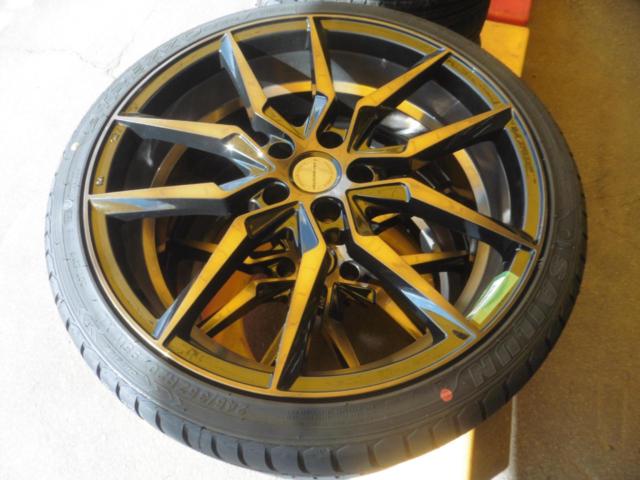 (店内)Lehrmeister(レアマイスター)  SAFREDI  + SAILUN TIRE ATREZZO ZSP