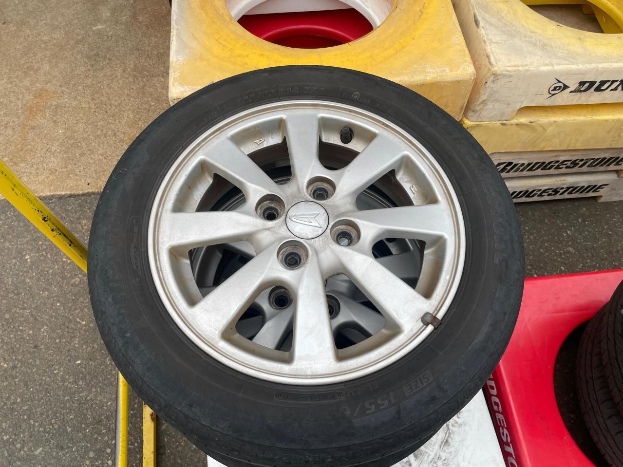 ダイハツ純正 8本スポーク + 【新品】KUMHO/マーシャル(クムホ/MARSHAL) [スタッドレス] KUMHO Winter ...