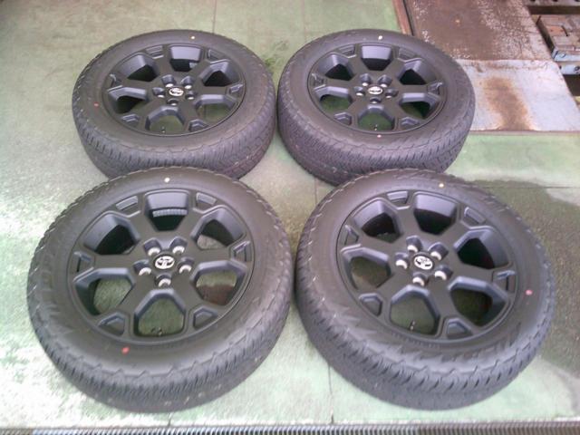 TOYOTA RAV4アドベンチャーオフロードパッケージⅡ純正ホイール+FALKEN 
