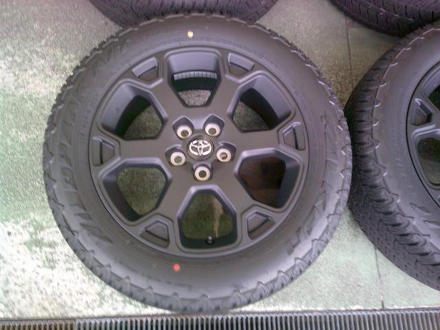TOYOTA RAV4アドベンチャーオフロードパッケージⅡ純正ホイール+FALKEN 