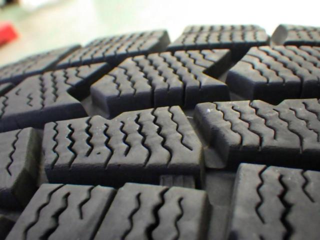 【HOT STUFF(ホットスタッフ)】Exceeder(エクシーダー)  + 【DUNLOP】WINTERMAXX WM02