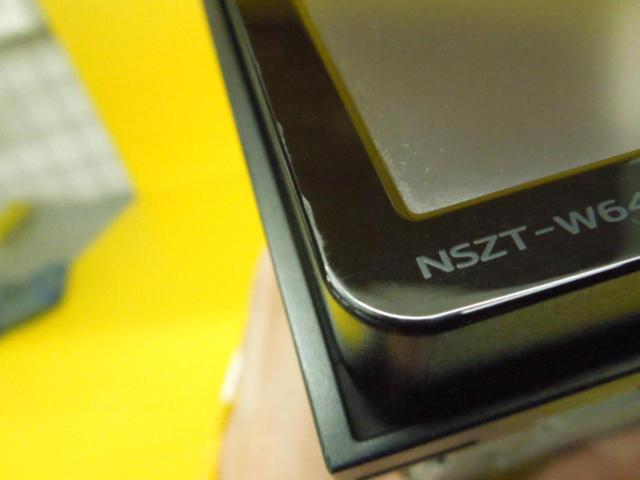 TOYOTA(トヨタ) 純正ナビ NSZT-W64 フルセグ/CD/DVD/Blutooth/SD 