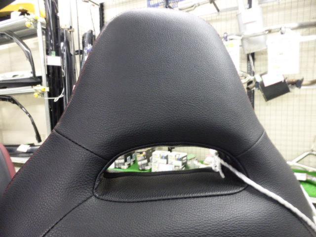 運転席側【スバル純正】GVBWRX STI純正シート
