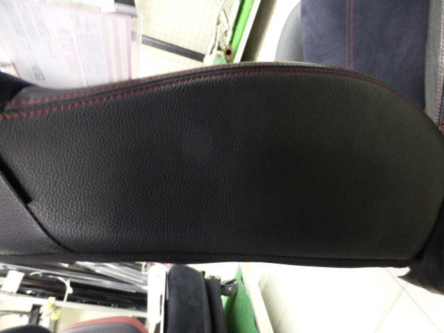 運転席側【スバル純正】GVBWRX STI純正シート