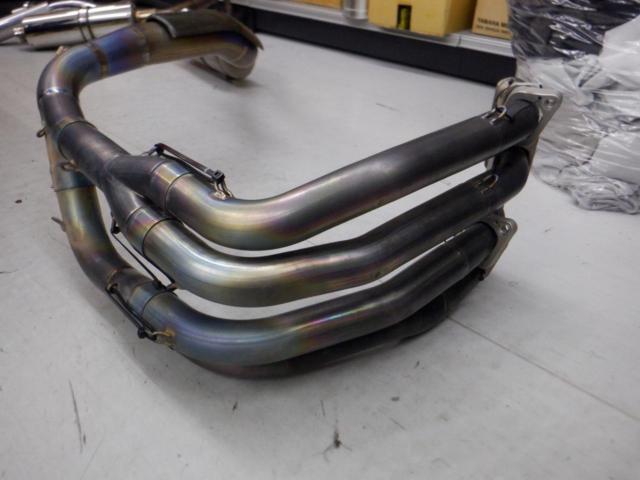 AKRAPOVIC(アクラポヴィッチ) エボリューションライン フル 