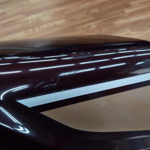 KAWASAKI ゼファーχ 純正テールカウル | やや傷や汚れあり | アップ 