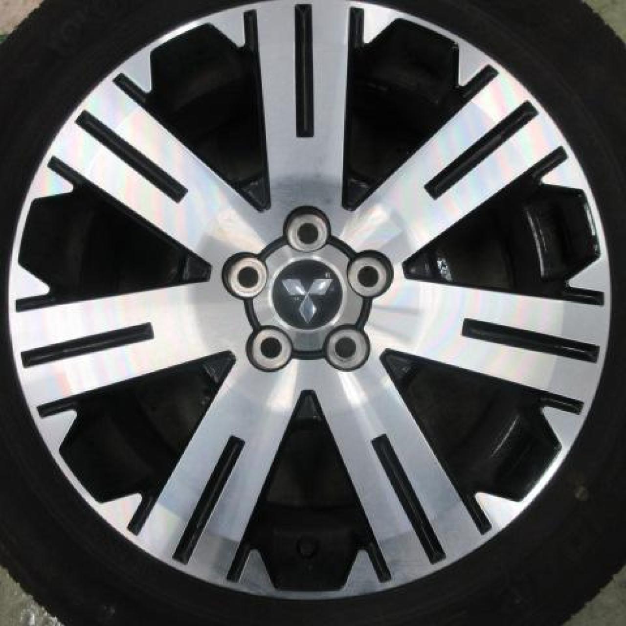 三菱 デリカD:5 後期純正ホイール + YOKOHAMA GEOLANDAR SUV G055 
