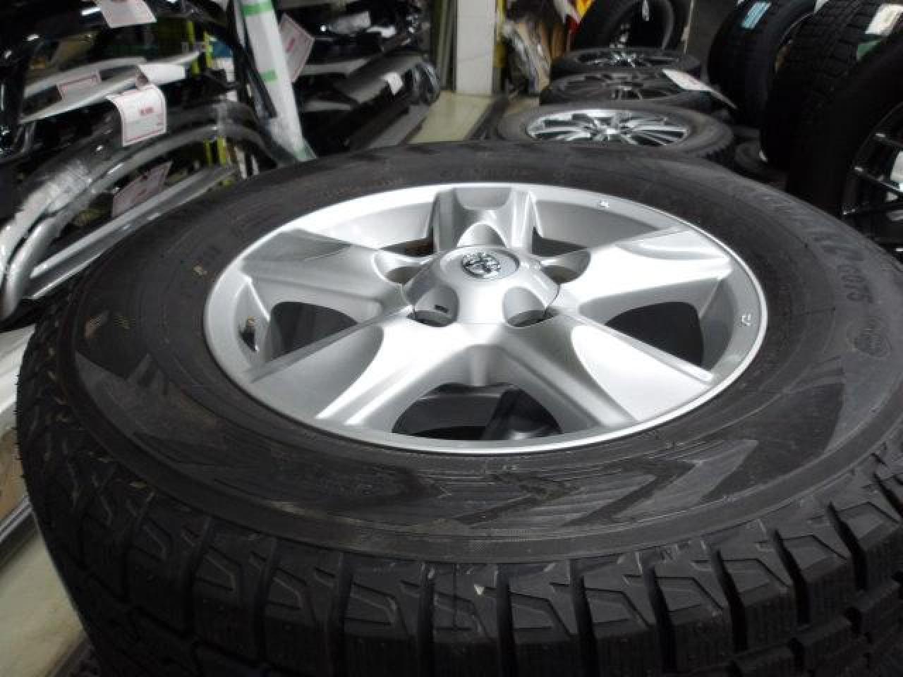 TOYOTA ランドクルーザー純正ホイール + YOKOHAMA iceGUARD G075 