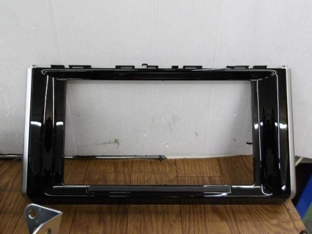 トヨタ純正(TOYOTA)ルーミー純正9インチディスプレイオーディオ AVH 