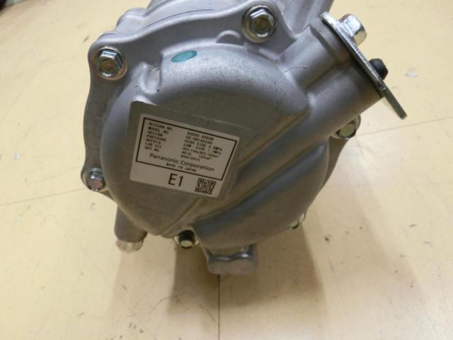 NISSAN E13ノート e-POWER 純正電動エアコンコンプレッサー 品番:92600 