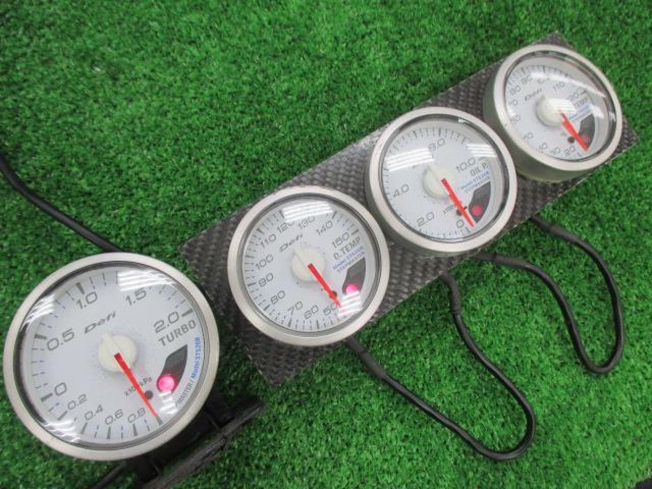 Defi リンクメーター ホワイト 60φブースト計 賢く 動作確認済み 