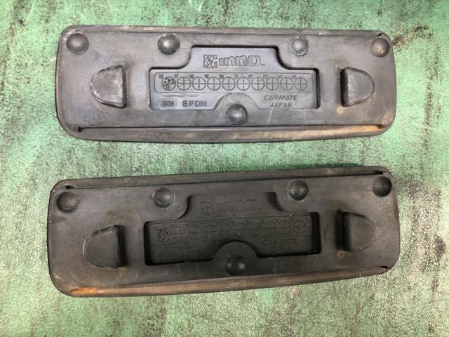 【INNO/RV-INNO】[402 5800-1980] 取付フック + ベースゴム ストリーム(RN7)にて使用 | やや傷や汚れあり ...