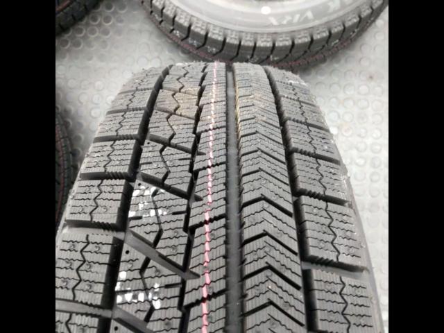 BRIDGESTONE BLIZZAK VRX((185/65/R15 恵まれ 88Q)