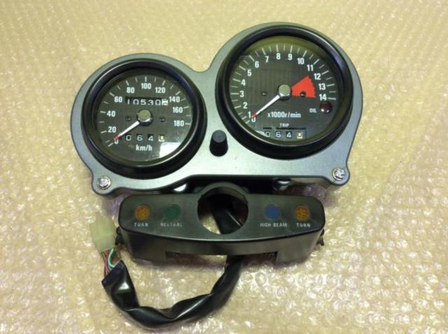 ゼファー400 親子メーター 初期型 泡立ち