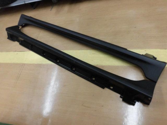 スズキ スイフトスポーツ ZC33S純正サイドステップ 左右セット 