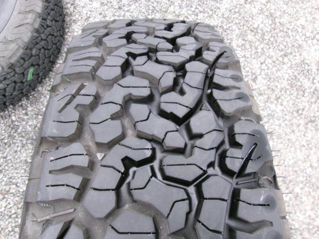 689BFGood rich All-Terrain 跳ね出し T/A メイヘンホイール