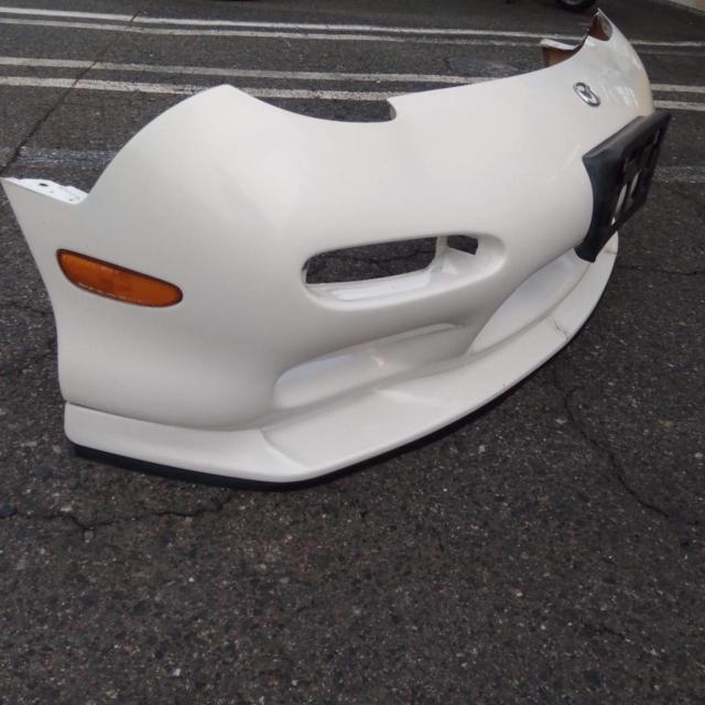 MAZDA RX-7 FD3S 前期純正フロントバンパー | 傷や汚れあり | アップ 