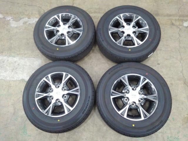 ハイエース 200系 純正タイヤホイール4本セット値下げしました 