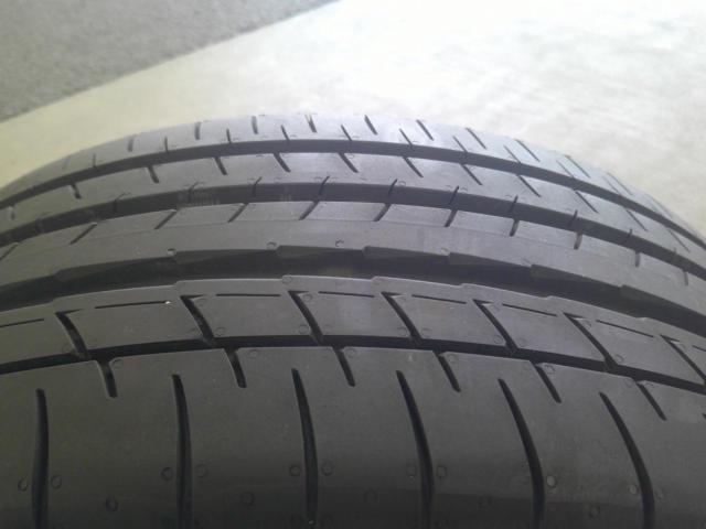 トヨタ純正(TOYOTA) カローラツーリング 純正ホイール + YOKOHAMA 
